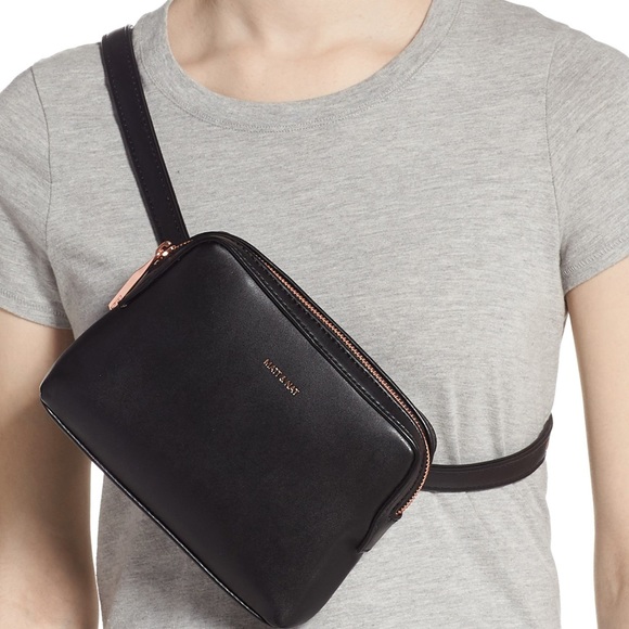 MATT & NAT VEGAN BLACK LEATHER ROSE GOLD PARIS BELT BAG - Picture 1 of 12